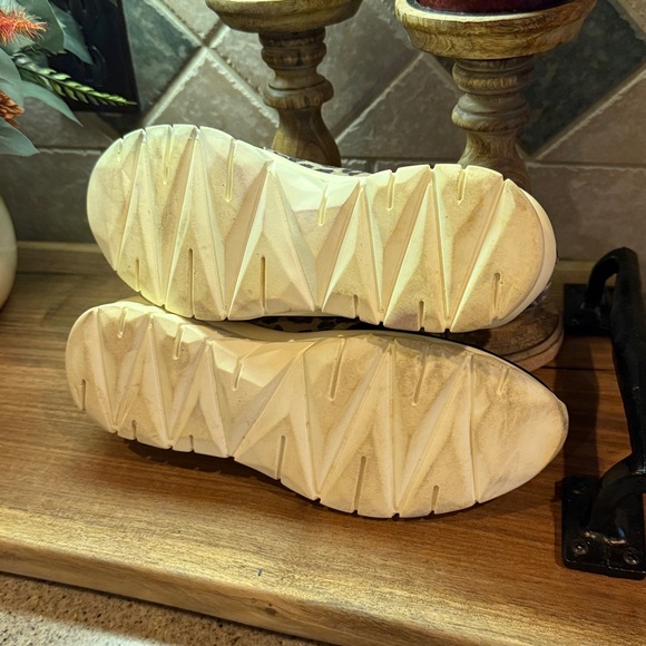 Leopard Print Black Ankle Boots - Great Used Condition - Picture 7 of 7